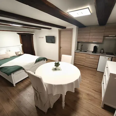 La Maison Des Suedois Saint-Pierre-Bois